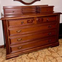 Cassettiera in legno di rovere