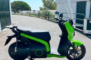 Scooter Silence S01