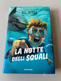 Libro Stine La notte degli squali Nuovo