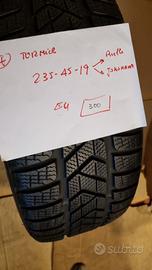 Pneumatici invernali 235/45/19
