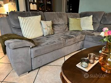 Divano letto angolare con pouf contenitore