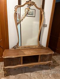 Mobile vintage in legno con specchiera sagomata
