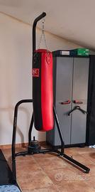Sacco da boxe/kick boxe Everlast con supporto 