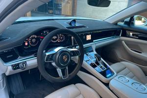 Porsche panamera 4s