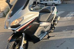 Aprilia SRV 850 non trattabile
