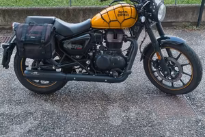 Royal Enfield Meteor 350 Full Optional