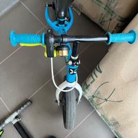 Bicicletta senza pedali Btwin decathlon azzurro