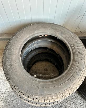 Gomme 125 R12  62S
