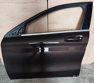 Mercedes GLA (X156) porta anteriore posteriore sin