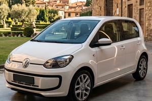 Volkswagen up!2015
