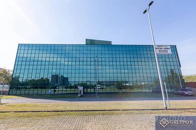 Immobile di 1800 m² con 4 locali a Castenedolo