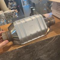 Convertitore catalitico universale