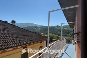 BORGO VAL DI TARO (PR)- TRILOCALE VICINO AL CENTRO