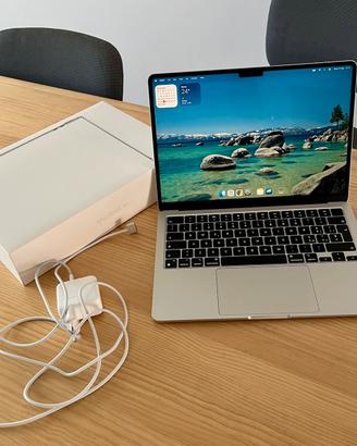 Apple Mac Book Air 13.6” M2 8GB 256GB Silver