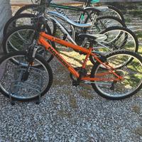  3  bici mountain bike 