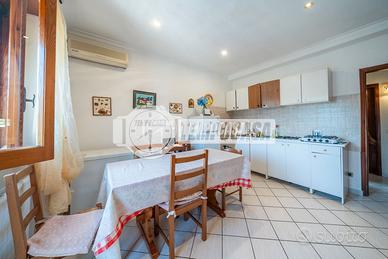Trilocale di 70 mq con balcone - Via Santadi