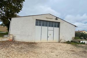 Capannone in buone condizioni