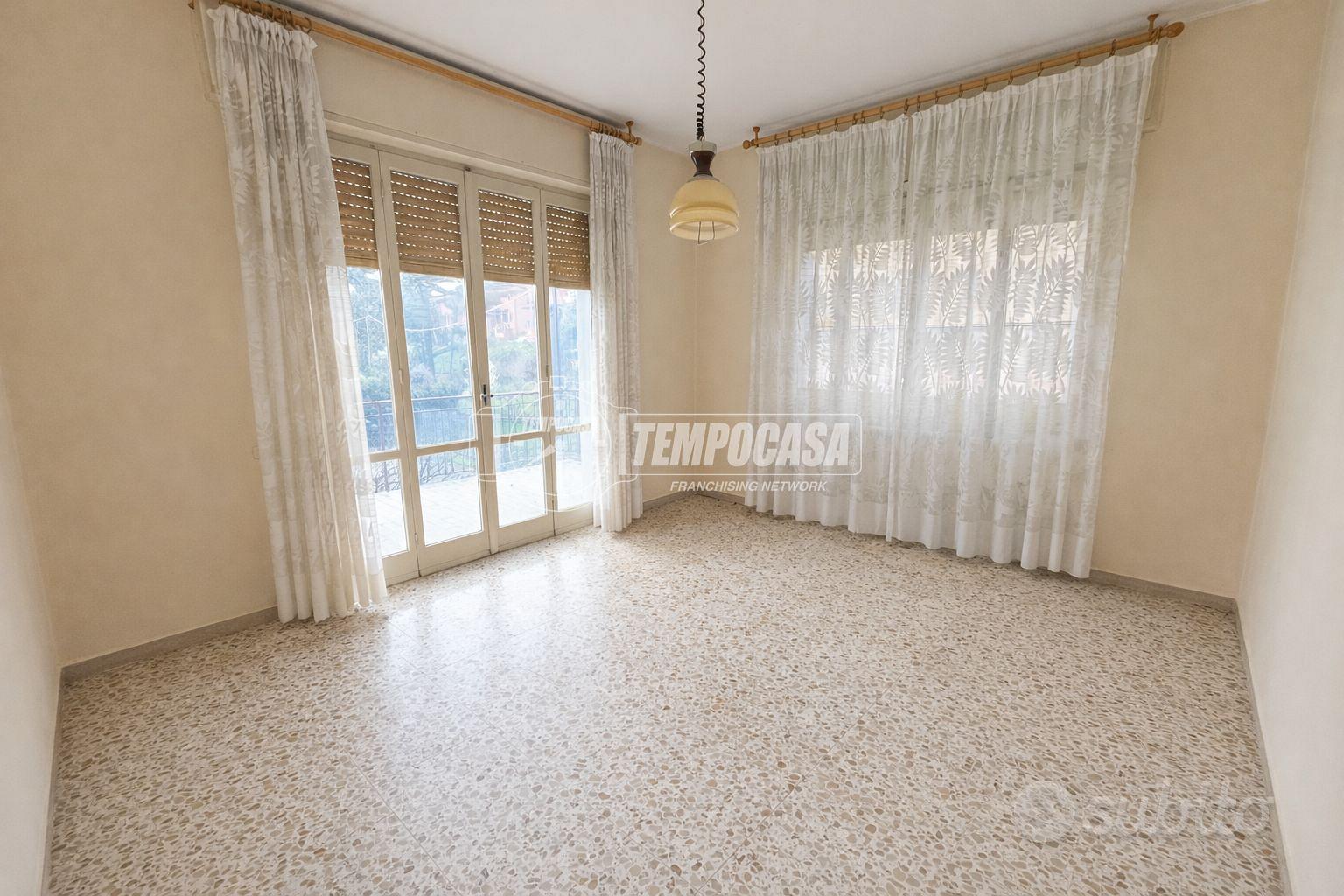 House in Merate, Cicognola - Vista 5