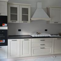 cucina nuova ancora da finire di montare
