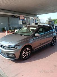 Volkswagen Polo highline  1.0Tsi Dsg full.
