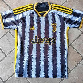 Maglietta Juventus ufficiale Adidas.  Taglia S.  C