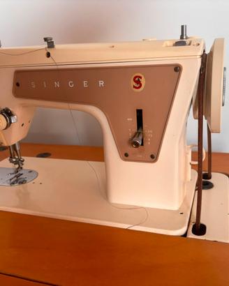 Macchina da cucire Singer 239 sewing machine