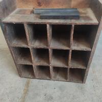 Vecchio scaffale tipografico