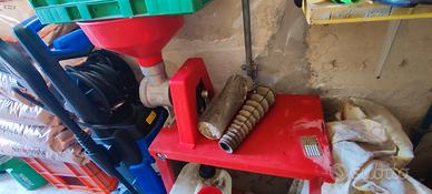 Macchina spremipomodoro