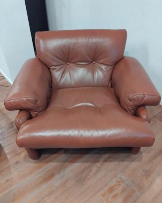 poltrone. in pelle anni 70