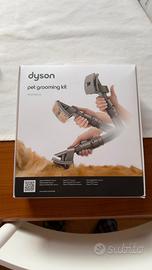 Dyson pet grooming kit