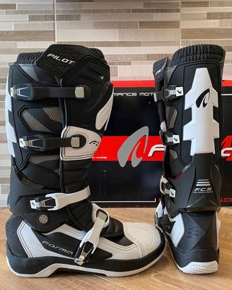 Stivali enduro Forma Pilot taglia 42