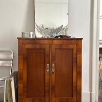 Mobiletto e specchio anni 50