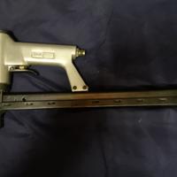 Pistola Pneumatica Spara Punte Metalliche