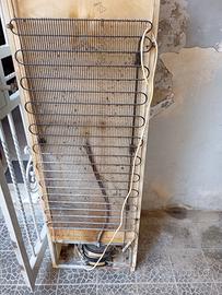 Frigo da incasso rotto...gratis