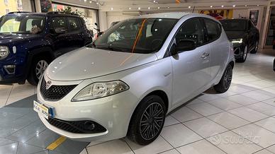 Lancia Ypsilon 1.0 FireFly 5 porte S&S Hybrid Ecoc