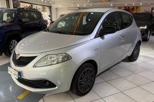 Lancia Ypsilon 1.0 FireFly 5 porte S&S Hybrid Ecoc