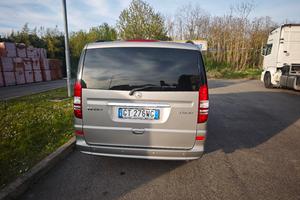 3.0 CDI DPF kompakt Automatik Avantgarde EDITION 1