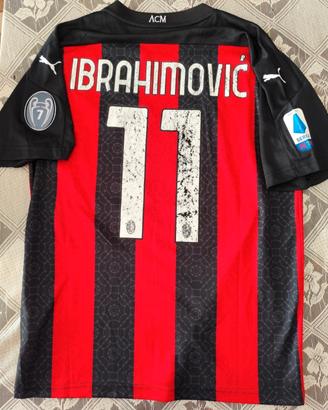 Ibrahimovic divisa calcio Milan