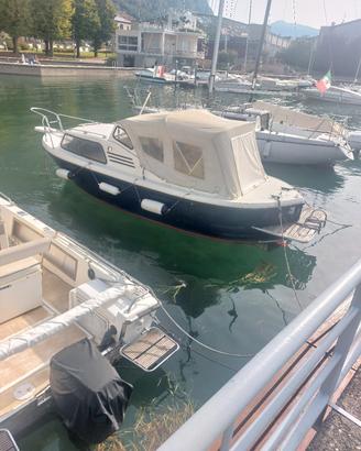 barca pilotina Rio 640