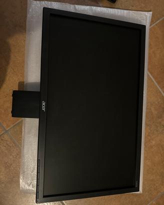 Monitor 22”