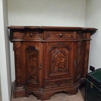 Credenza in Radica di Noce – Stile Barocchetto