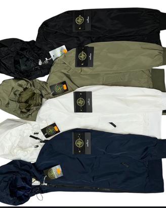 Il giubbotto Stone island le taglie s fino xxl