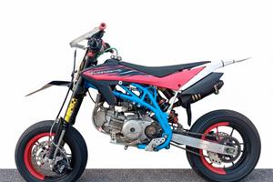 SCARABELLI SM1 PIT BIKE