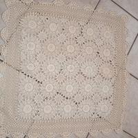 Set di 2 centrini fatti all' uncinetto - vintage 