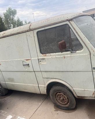 VOLKSWAGEN LT 281 2.4 D 55KW 5M 2P (1979) RICAMBIO