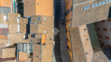 3 LOCALI A REGGIO NELL'EMILIA
