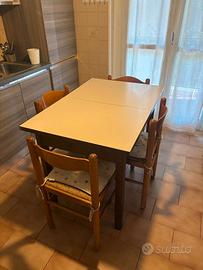 Tavolo estensibile cucina con sedie