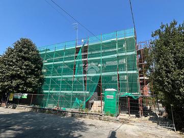 2 LOCALI A PARMA