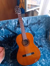 chitarra classica Yamaha 