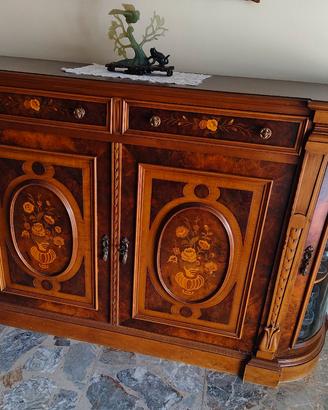 Credenza con specchio